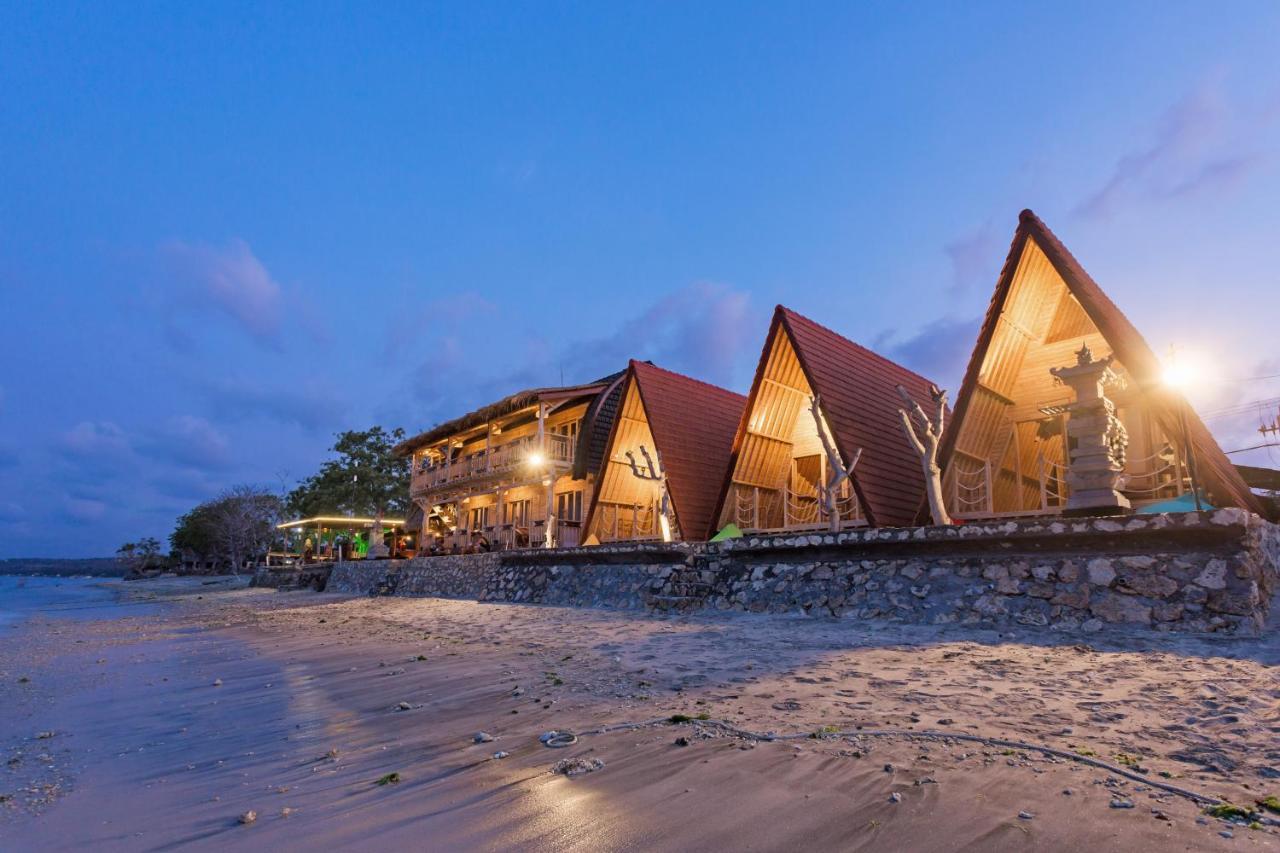 The Dewi Sun Sun Nusa Penida Ped Exterior photo