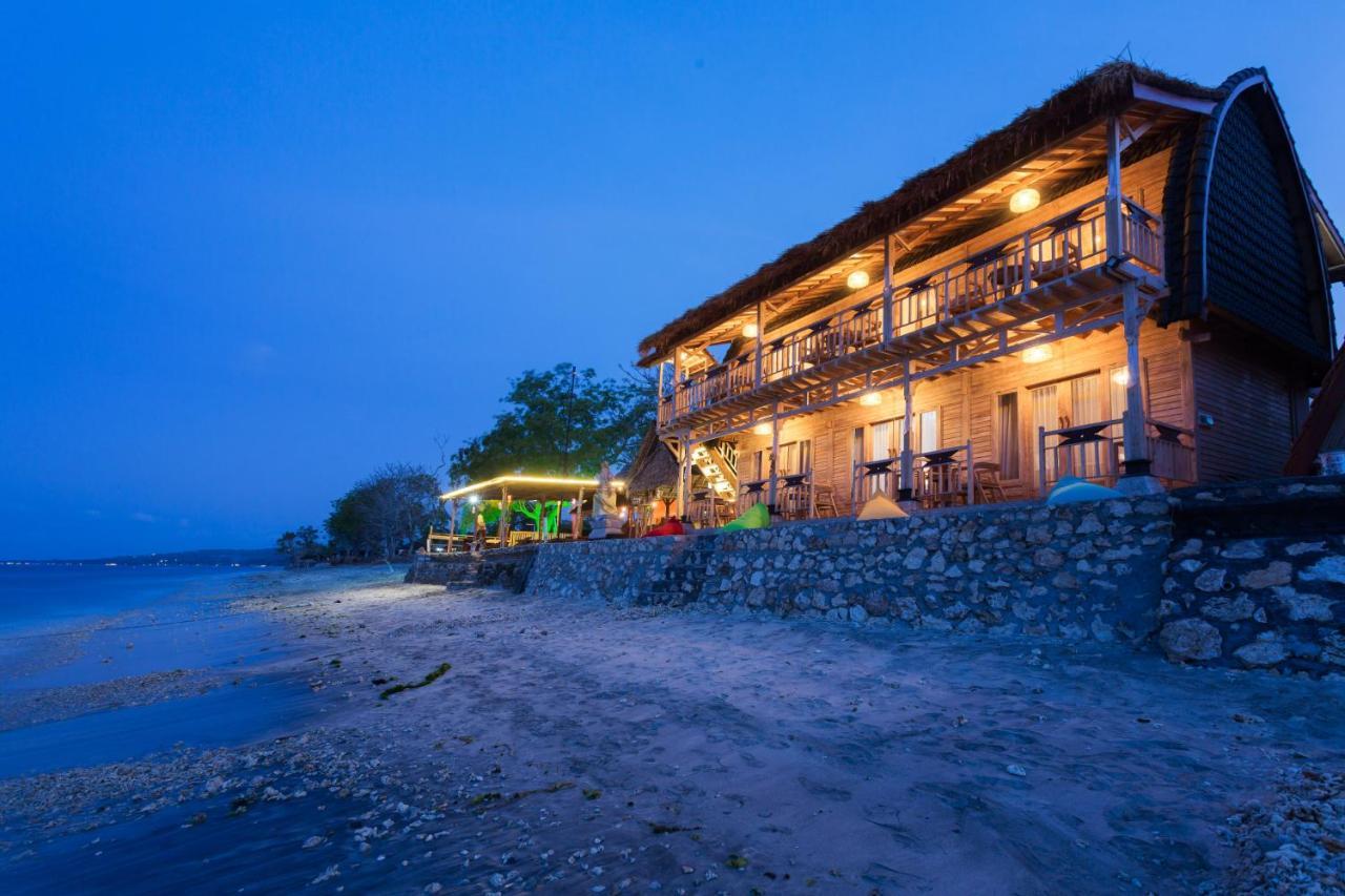 The Dewi Sun Sun Nusa Penida Ped Exterior photo